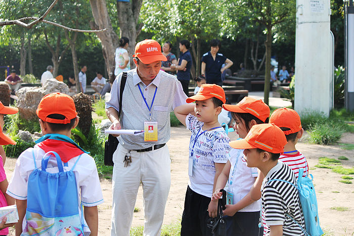 渠县青少年校外活动中心小记者训练营文学采风活动