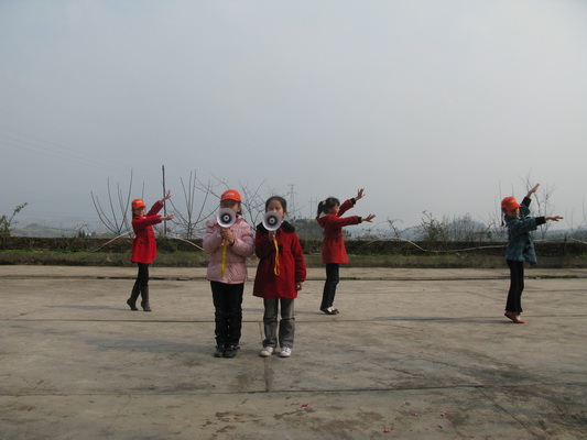 渠县青少年校外活动中心语言表演班学员采风活动