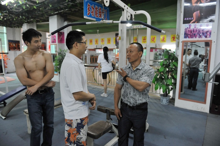 力美健身十周年 亚洲健美冠军李博先生与渠县健身运动爱好者“零距离”接触