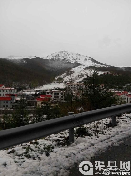 门头沟灵山。