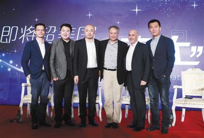 上海电影节李安唱“反调” 给中国电影败败火