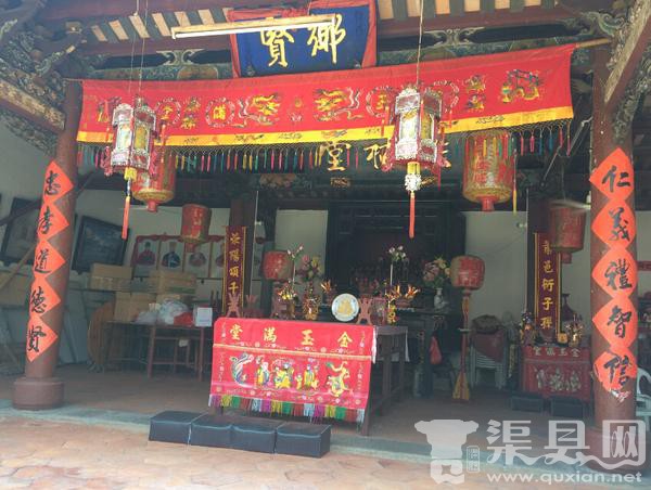 广东18天男婴在医院病亡 家属获赔90万后退还