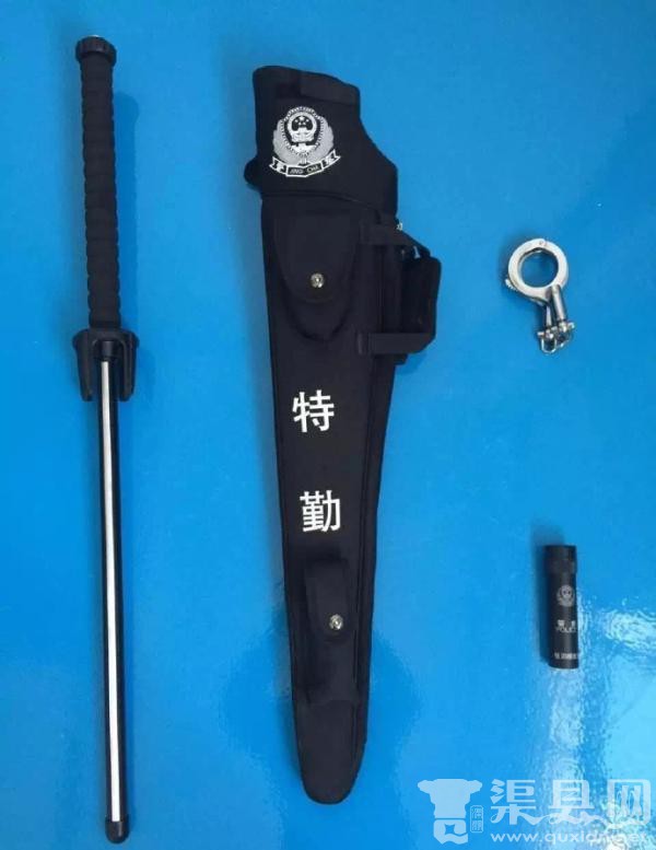 深圳警察配备“大宝剑”巡逻：非真剑而是警棍