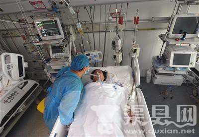 老人吃自制臭豆腐中毒 病床写“死、出院”