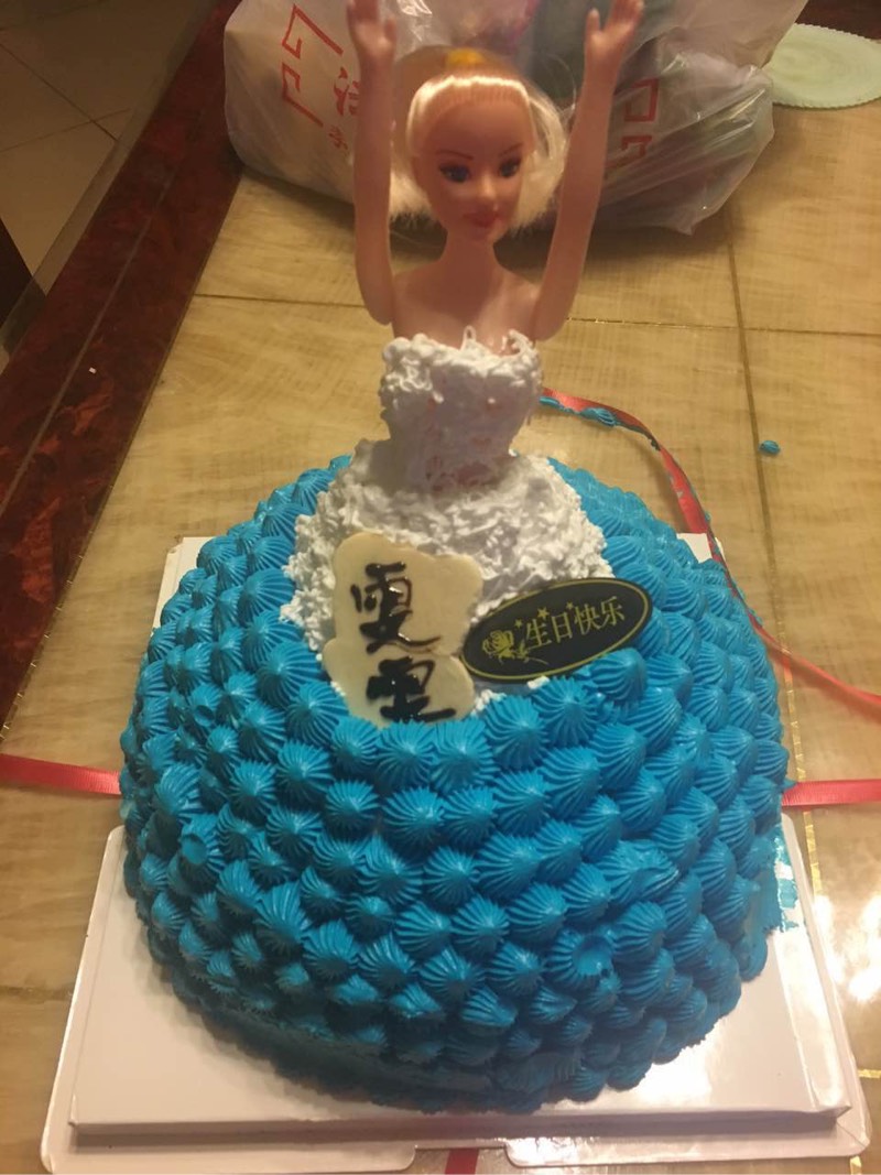 快乐的小公主 吃蛋糕啦  生日快乐 - 江油都市网