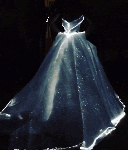 超有魔力的裙子：穿上它就能隐身