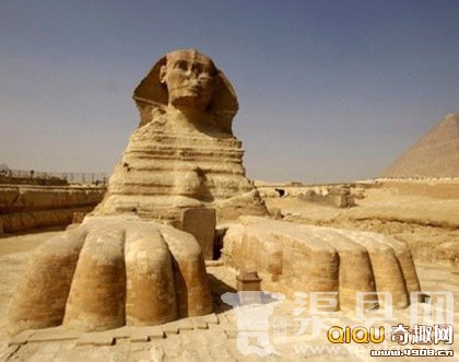 世界最古老的大型雕像　狮身人面像