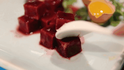 155259v1yx1b7m8d1vbsby.gif