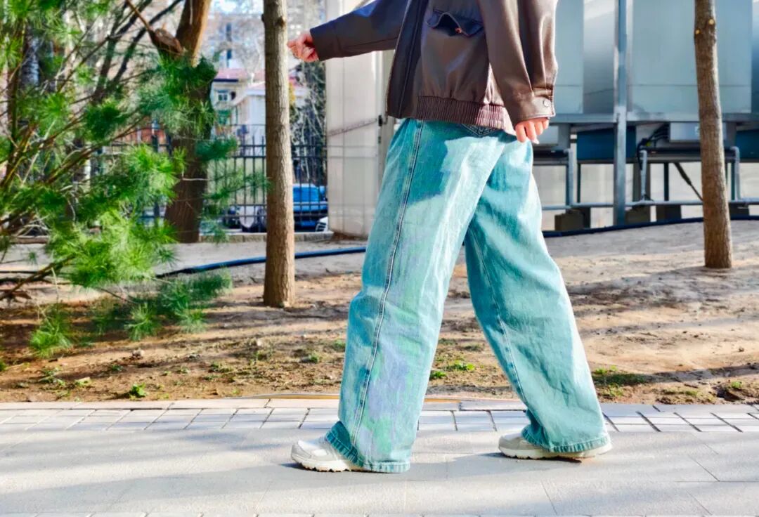 今天起，走路姿势调整一下！