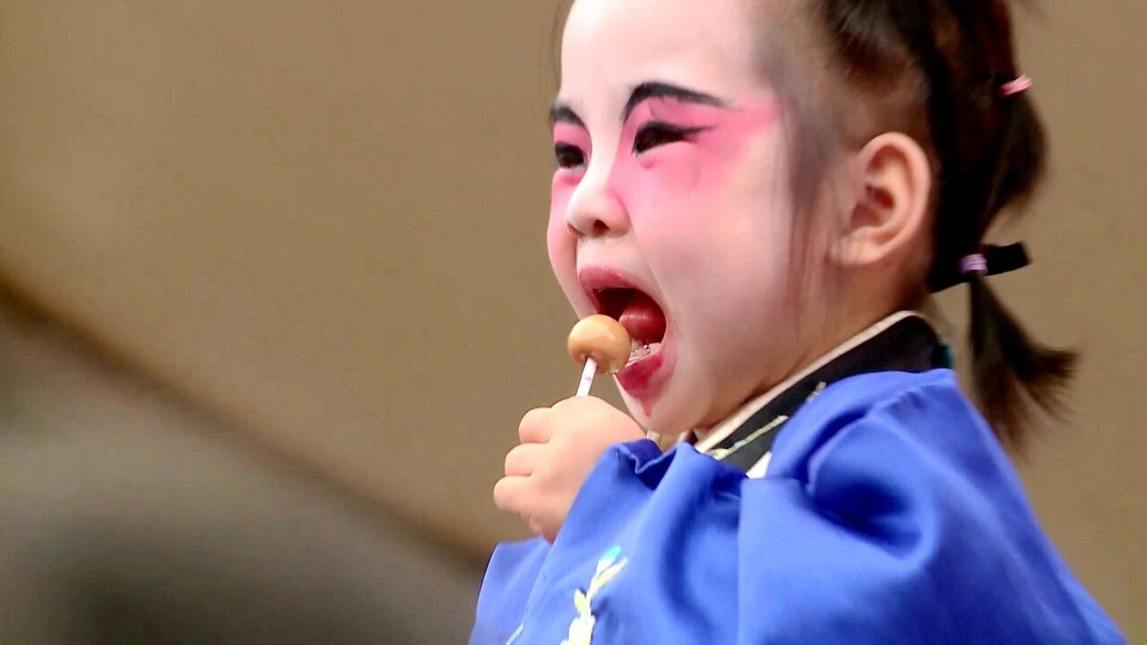 “庆双节·迎川超·创5A”金秋消费季 | 渠县：国家级非遗进景区 多彩假日畅享美好生活