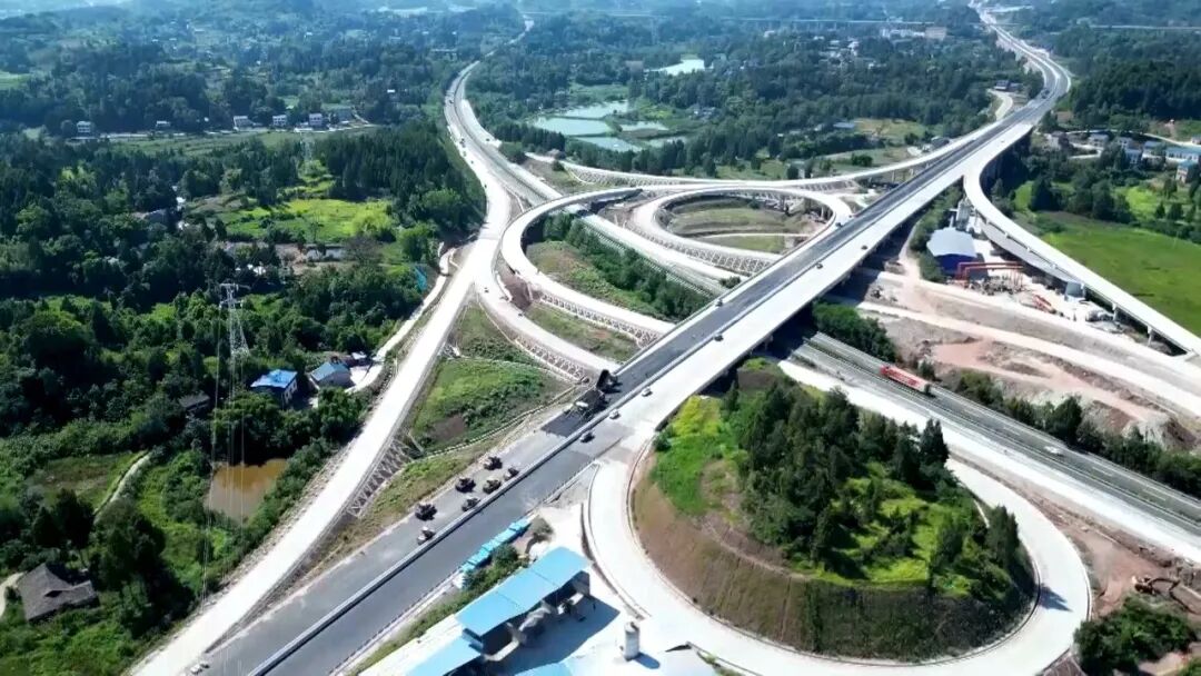 渠县加速构建水陆空立体交通网
