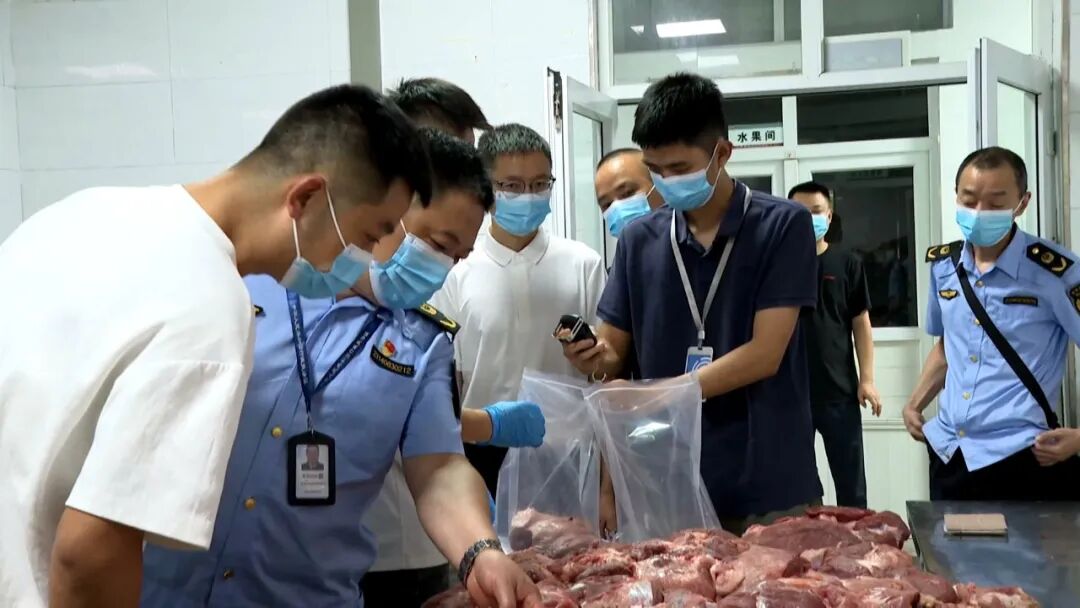 “专业抽检+现场培训” 渠县筑牢校园食品安全“双防线”