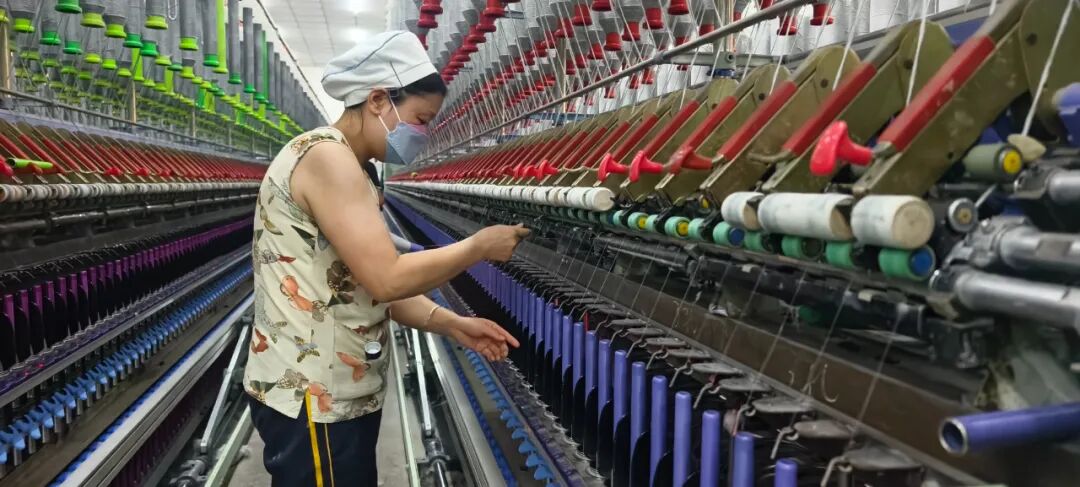 AI赋能 渠县轻纺服饰产业全链“智慧”升级