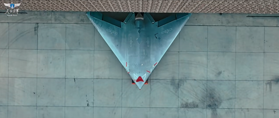 人民空军公开“新家伙”！