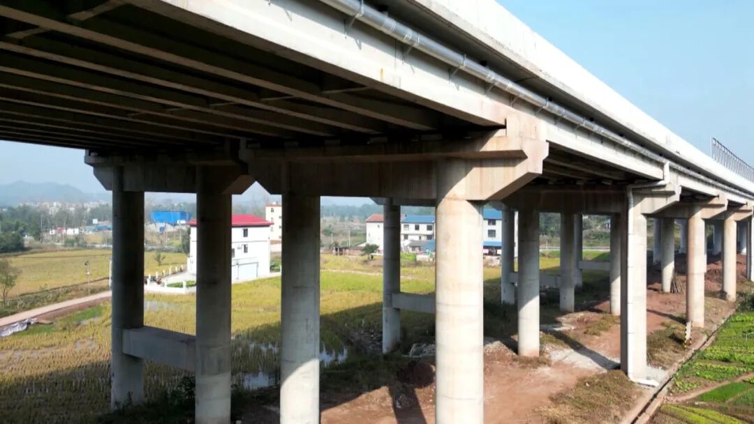 通车在即 率先带你探访镇广高速渠县段（二）