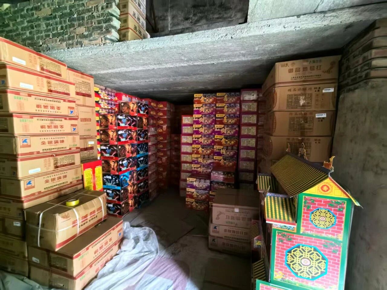 以案示警 |渠县公安查处多起涉烟花爆竹违法案件