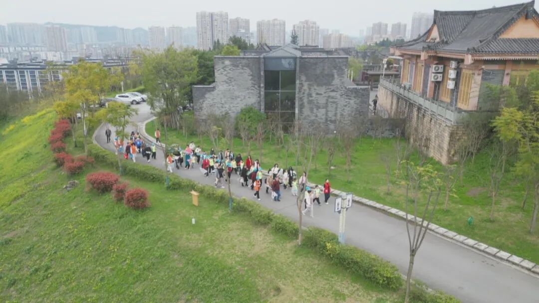 渠县：春光正好护“童”同行