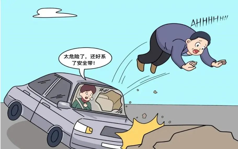 今天起，后排不系安全带，严查！