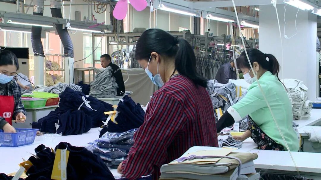 渠县经开区：精准服务解企忧 稳产达产促发展