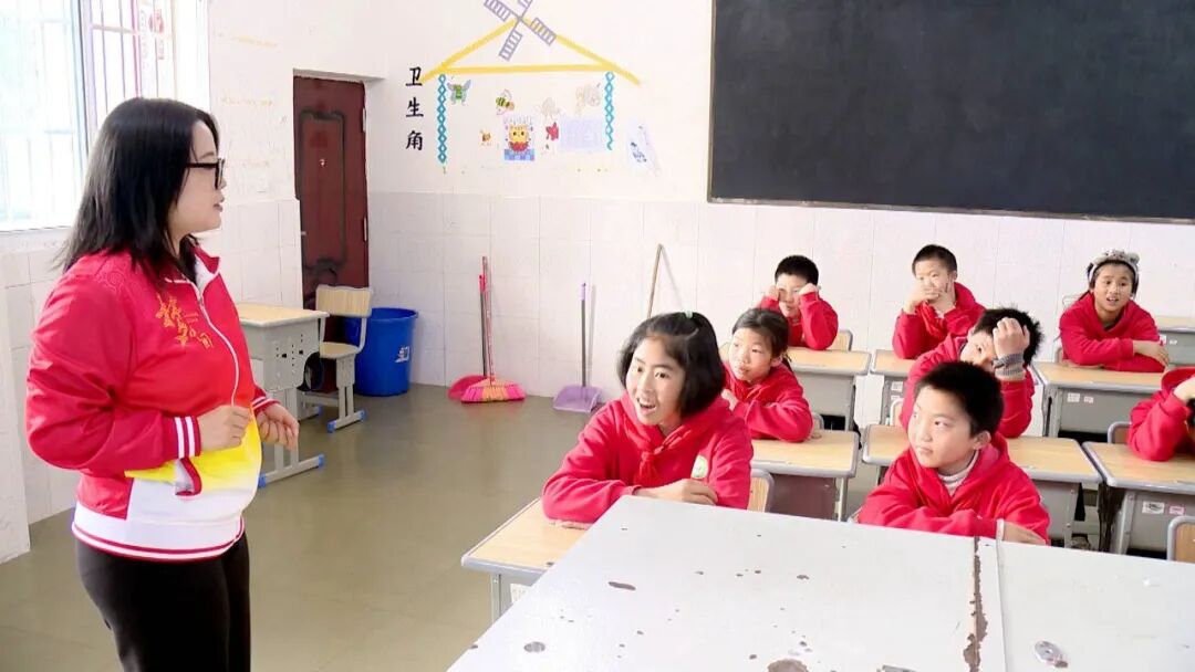 无声世界有回响 自强少年绽光芒