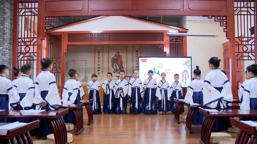 世界读书日：渠县书香满校园 阅读伴成长