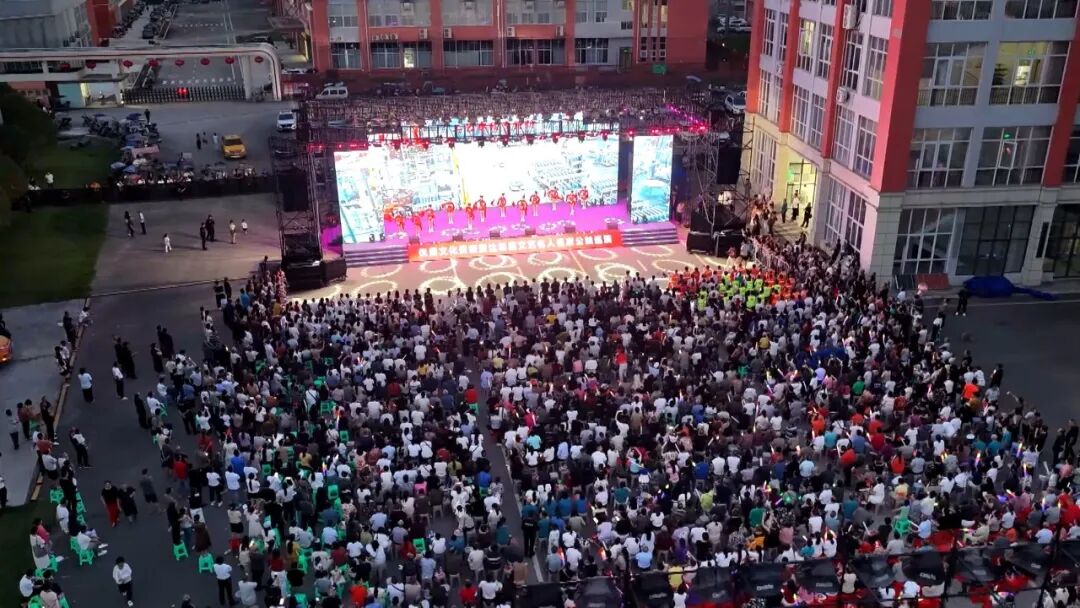 名家名角“组团”来 宕渠百姓家门口乐享“文化大餐”