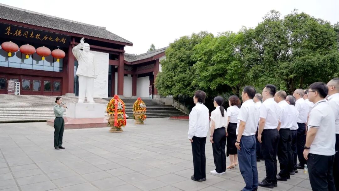 县人大常委会机关开展庆“七一”主题党日活动