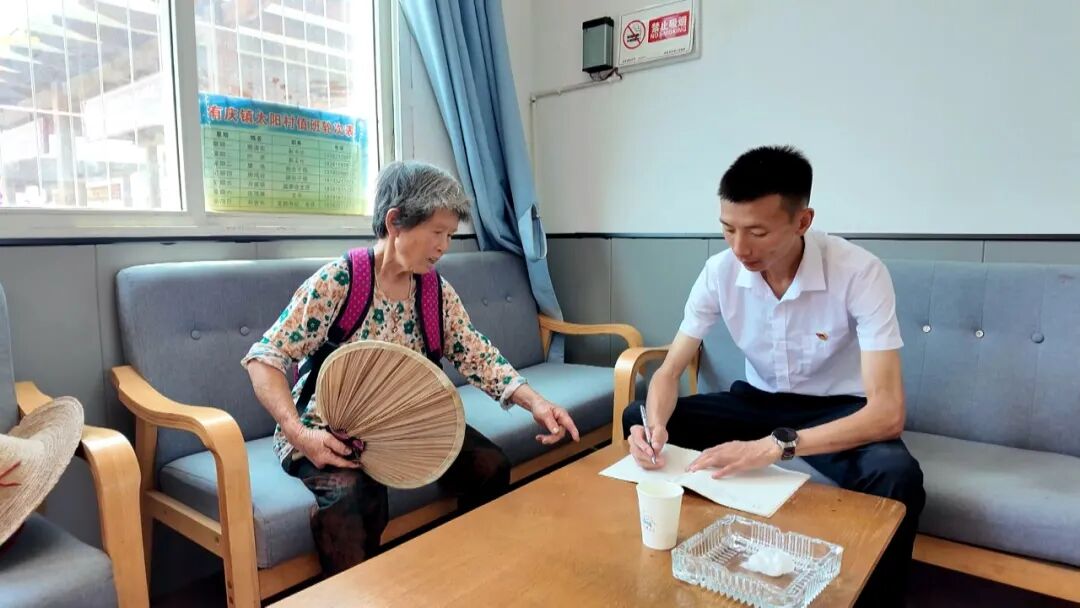 党代表风采 | 刘会长：扎根基层七载 当好群众“贴心人”